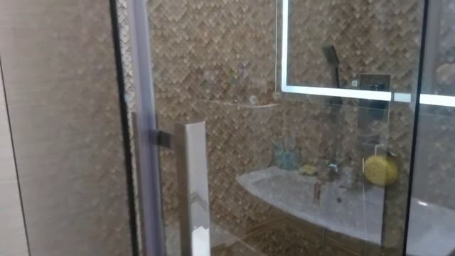 Раздвижная душевая перегородка из стекла бронза 8 мм смотреть онлайн