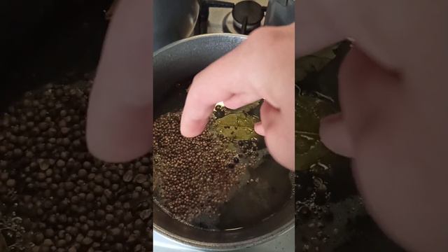 оселедець з толстолоба смотреть онлайн