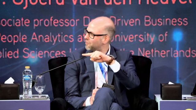 Panel: Revamping HR: Change, Engage, Evolve смотреть онлайн