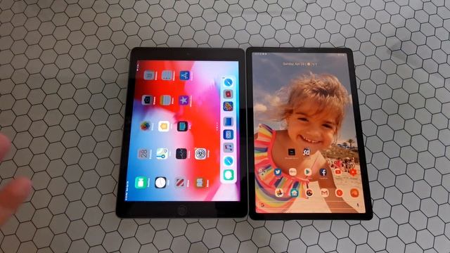 iPad 2018 VS Samsung Tab S5e смотреть онлайн