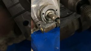 Ремонт главного тормозного цилиндра Toyota Land Cruiser 100