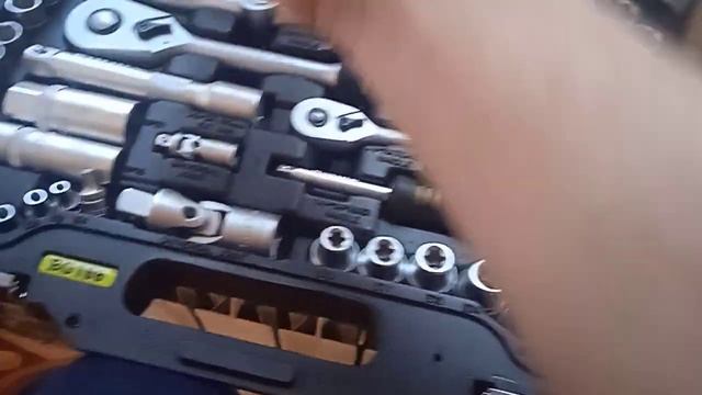 заказал набор инструментов. смотреть онлайн