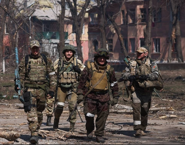 Салам алейкум, брат мой Асланбек, в развалинах разбитой Азовстали. Песня Сергея «ОРТОДОКС» Ефимова. смотреть онлайн