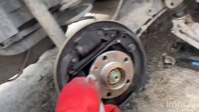 Замена заднего ступичного подшипника Skoda Octavia Tour