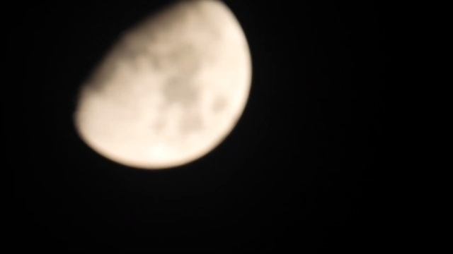 Moon Zoom #1 - Nikon P1000 - 2K смотреть онлайн