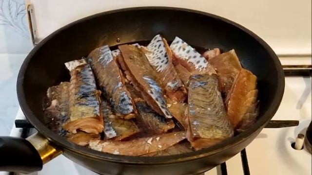 Макрель тушеная в красном вине – пошаговый рецепт смотреть онлайн