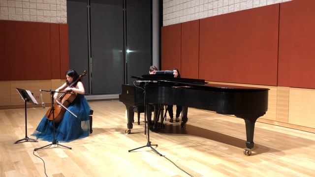 PIAZZOLLA LE GRAND TANGO смотреть онлайн