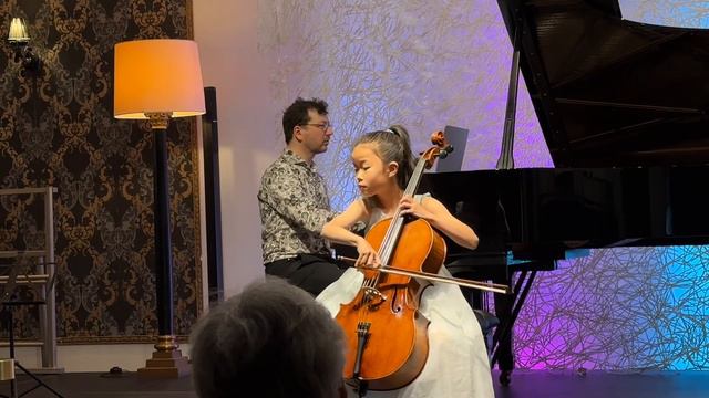 Konzert in Blackmore Akademie. Cello Meisterkurses von Prof.David Geringas смотреть онлайн