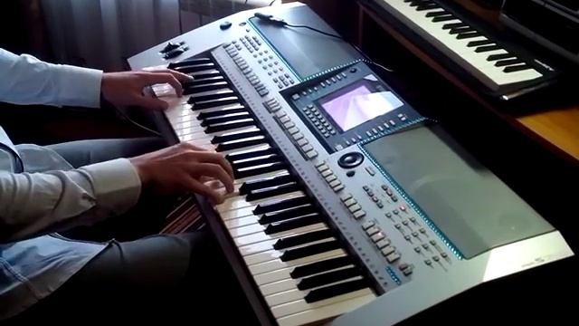 Мелодия Любви - А.Пахмутова, на YAMAHA PSR-s710. ( из к/ф "Три тополя на плющихе" ) смотреть онлайн