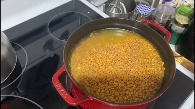 Чечевичный суп-пюре с овощами