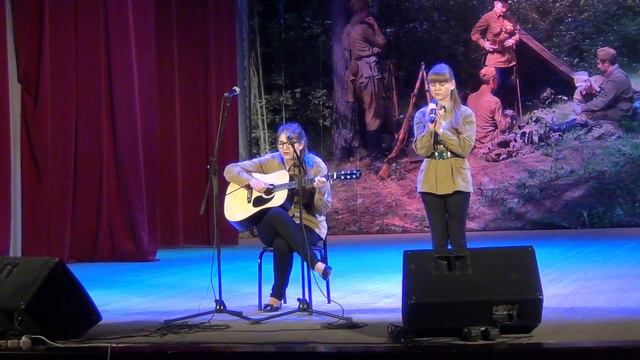 «В землянке» - дуэт Алёна Лакиза и Виктория Цева смотреть онлайн