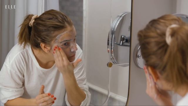 The Volcanic Face Mask Barbara Palvin Uses for Perfect Skin | Waking Up With | ELLE смотреть онлайн
