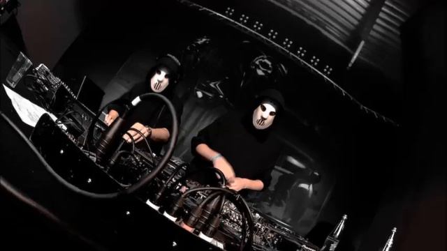 Angerfist Live @ Masters Of Hardcore 2005  The Outbreak Of Hardcore Psychopaths 08-10-2005