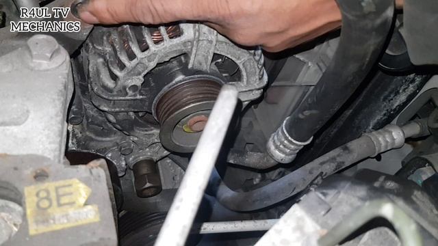 TOYOTA COROLLA ALTERNATOR REPLACEMENT 2006 смотреть онлайн