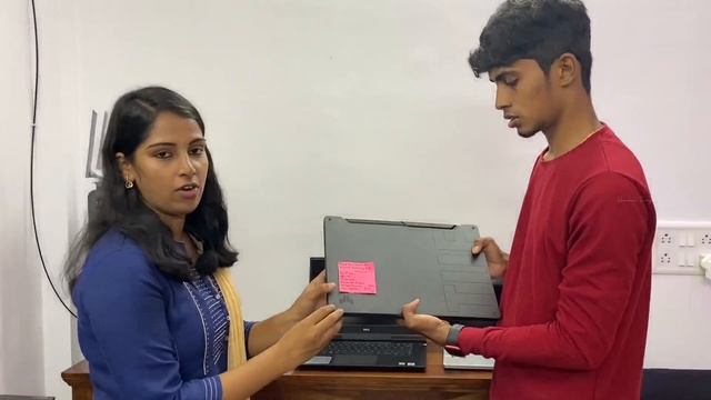 Pre Owned Gaming Laptop at Cheapest Price? | Asus ROG for ₹35,000? | Naveen's Thought смотреть онлайн