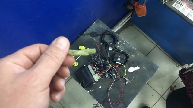 Хаммер Н2. Hummer H2. Панель приборов.Наводим порядок. смотреть онлайн