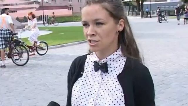 В Харькове прошла вечеринка в стиле «велобуги» смотреть онлайн