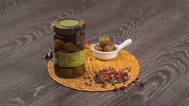 Оливки зеленые Mani Blauel с косточкой в рассоле смотреть онлайн