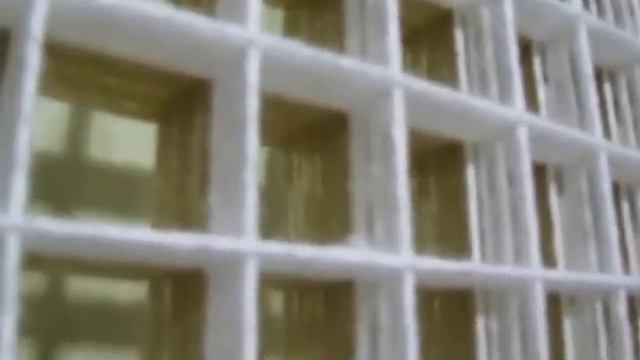 Шарф из помпонов мастер класс смотреть онлайн