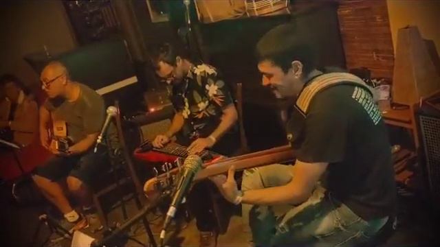 SLEEP WALK - A GUITARRA HAVAIANA DE JOHNNY CRASH смотреть онлайн