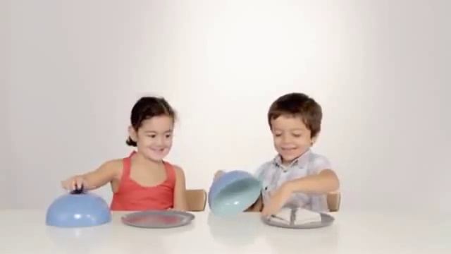 Kids react to: The Empty Plate смотреть онлайн
