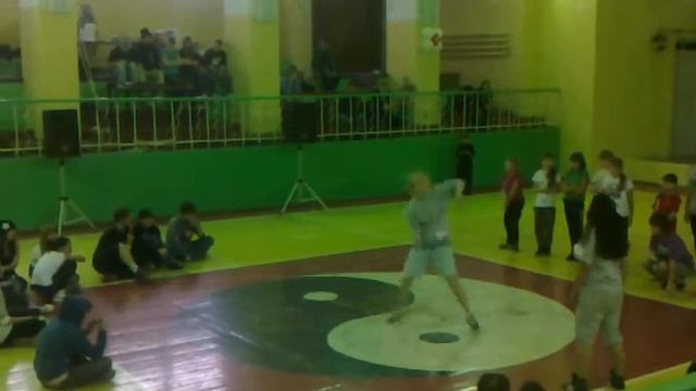 батлы в Ангарске 1.mp4 смотреть онлайн