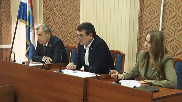 Жителям сообщили, что они никогда не будут купаться на любимом месте, а река может стать болотом смотреть онлайн