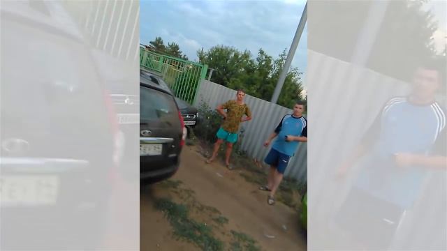 Участник драки на лопатах обещает "дойти до Андрея Малахова" смотреть онлайн