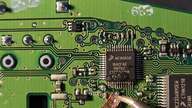 2013 Audi A6 ELV MCU MC908GR Chip data extraction for Interpretation and Syncho смотреть онлайн