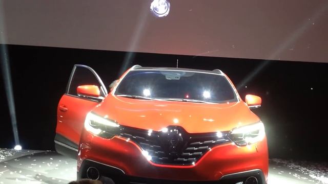 Renault Kadjar Paris 2015 - Cavaleria.ro смотреть онлайн