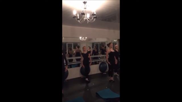Батман тандю. Середина. смотреть онлайн