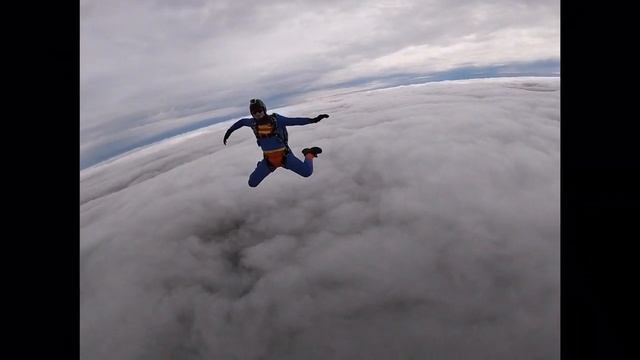 Spider-Man x Superman Skydive смотреть онлайн