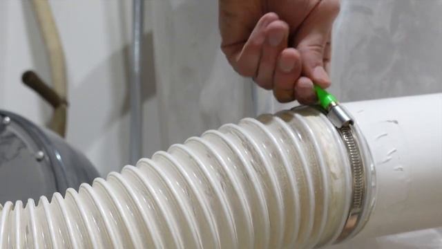Dust Collection Pipe Setup for Beginners!! How to Prevent Dust for the Beginner Woodworker! смотреть онлайн