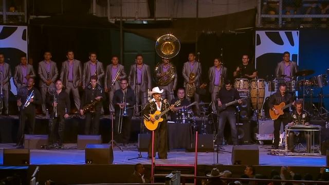 Joan Sebastian - Me Gustas (En Vivo) смотреть онлайн