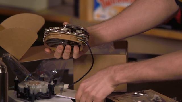 Thermalright AXP-100 Low Profile Heatsink Unboxing & First Look Linus Tech Tips смотреть онлайн