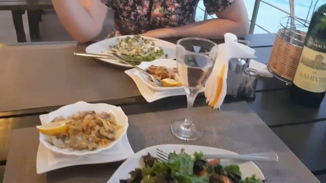 Посёлок Утёс, Крым 2017, цены на еду в Утесе, кафе Paradise смотреть онлайн