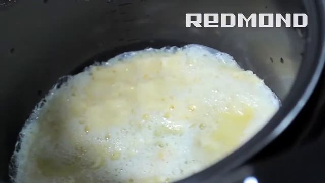 Кокосовый поцелуй в мультиварке Redmond M90 смотреть онлайн