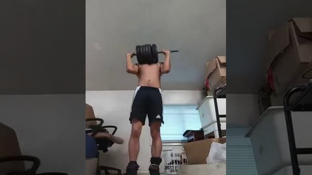 55 Pounds OverHead Press - 10 Inch Forearms Flex 11 Inch Biceps Flex 26 Reps In One Minute