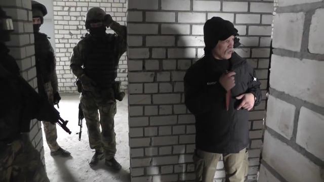 Валерий Николаевич Крючков Отработка действий при внезапном нападении при зачистке помещений ч 4 смотреть онлайн