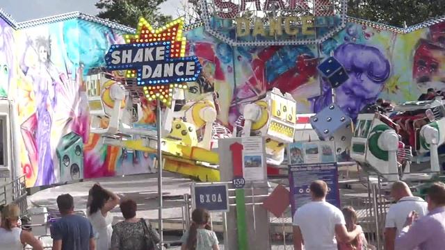 Москва. ВДНХ. Прогулка по парку аттракционов. (часть четвёртая) смотреть онлайн