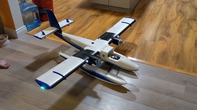 E-Flite Twin Otter Differential Thrust смотреть онлайн