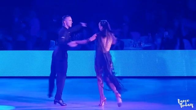 Andrey Zaytsev - Polina Teleshova | Rumba | Champions Ball 2021 смотреть онлайн