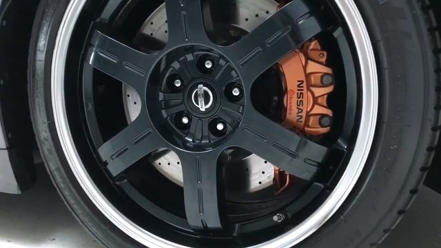 2014 Nissan GT-R Black Edition with Upgrades смотреть онлайн