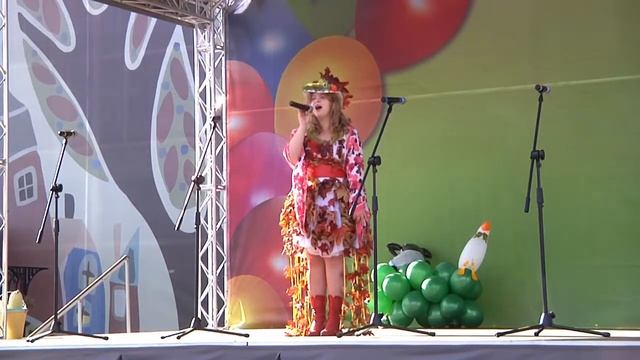 Матушка Россия (Солнце встало, вышла дева рано) смотреть онлайн