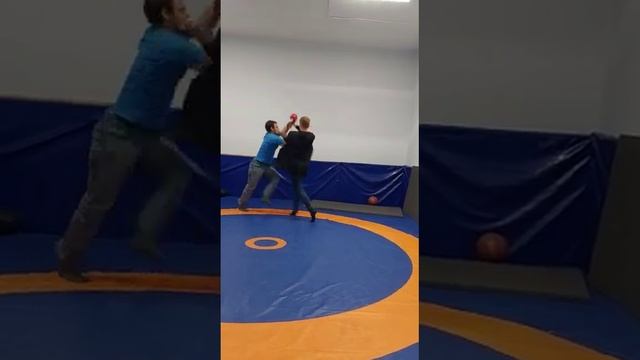 Хапкидо против полубоксера. халяльно по братски смотреть онлайн