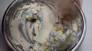 Крем из сливочного сыра и масла для тортов, кексов, пирожных