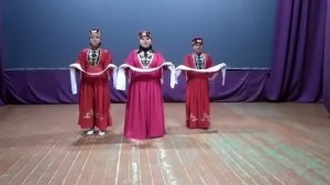 Калмыцкий танец с хадаками. группа "Шаг вперёд "Дом культуры с.Зензели.
