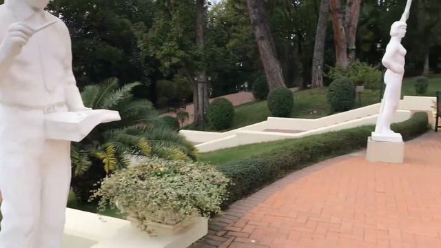 SWISSOTEL Сочи вид во дворе смотреть онлайн