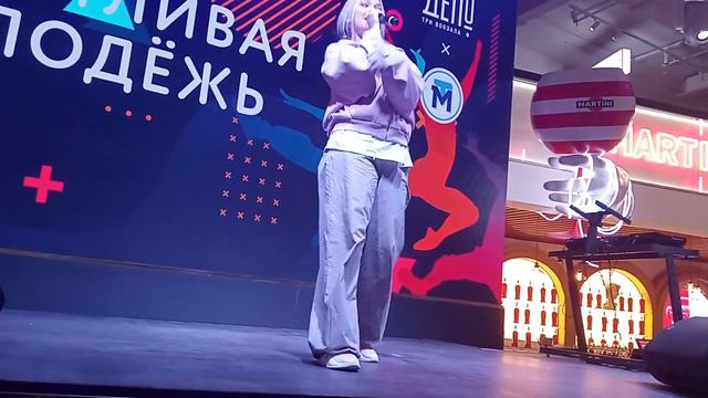 Программа "Весна" в "Депо.Три вокзала", 02.04.2023. Мария Мэй, песня "Прости". смотреть онлайн