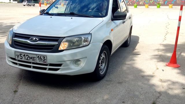 Парковка автомобиля передним ходом - правильные ориентиры при заезде на парковку. смотреть онлайн